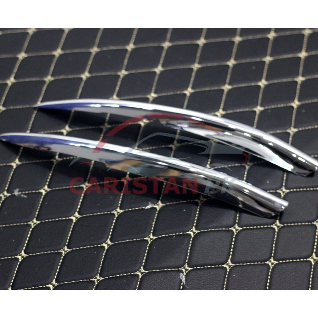 Honda Civic Rear Half Chrome Reflector Trim 2016-21 1