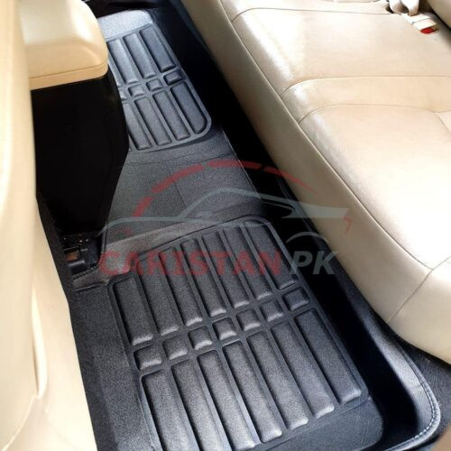 Toyota Corolla 5D Floor Mats Black 2014-24 1