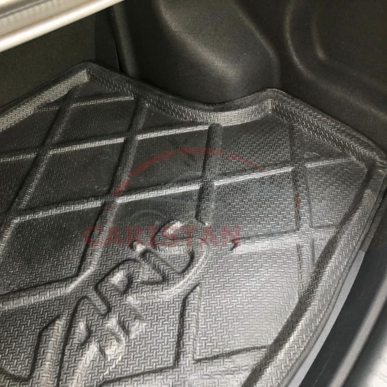 Toyota Yaris Foam Trunk Mat Black 4