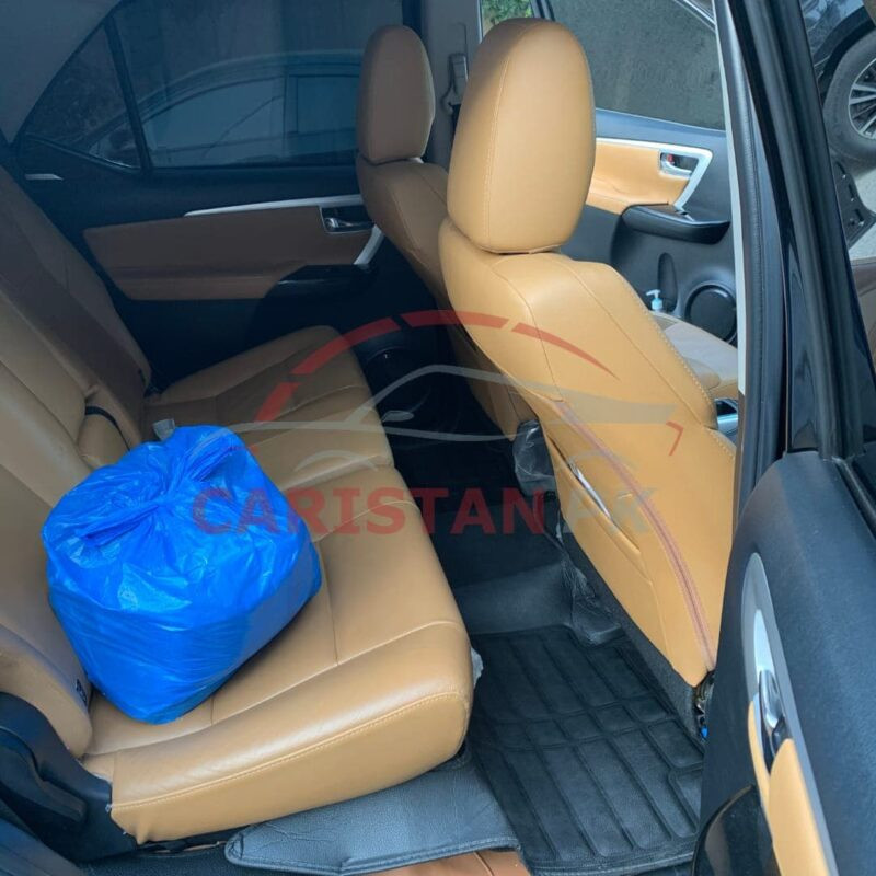 Toyota Fortuner 5D Floor Mats Black 2