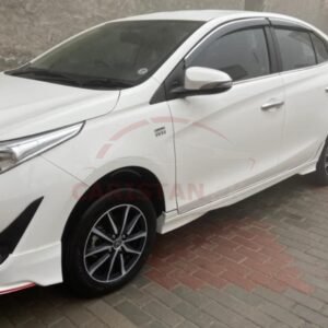 Unpainted Toyota Yaris Body Kit fiber Glass 4 Piece 3