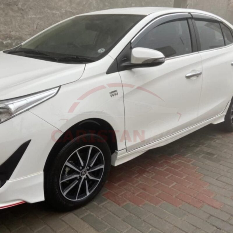 Unpainted Toyota Yaris Body Kit fiber Glass 4 Piece 3