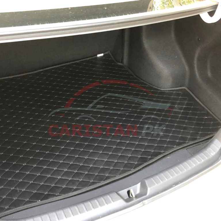 Toyota Yaris 7D Trunk Protection Mat Black 2