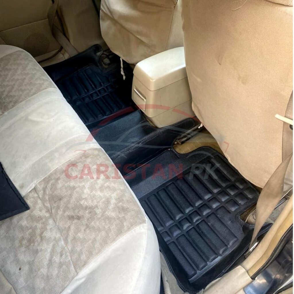Toyota Corolla 5D Floor Mats Black 2002-08 Model 3