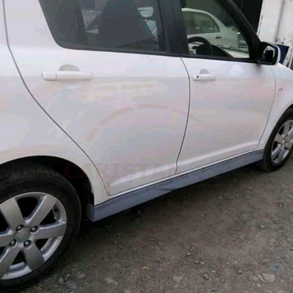 Suzuki Swift Body Kit 4 Piece Fiber Glass Design C Sides