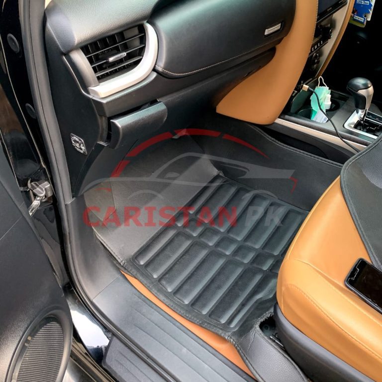 Toyota Fortuner 5D Floor Mats Black 2