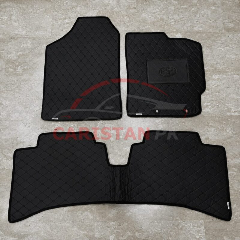 Toyota Aqua Flat Style 7D Floor Mats Black 2011-16 2