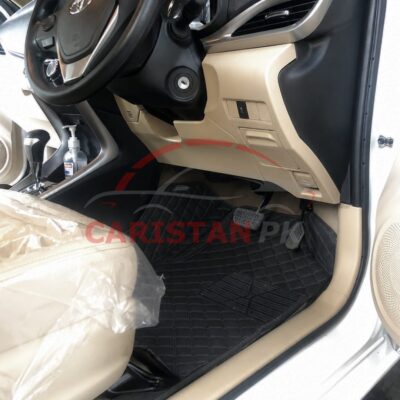 Toyota Yaris 7D Floor Mats Black 2